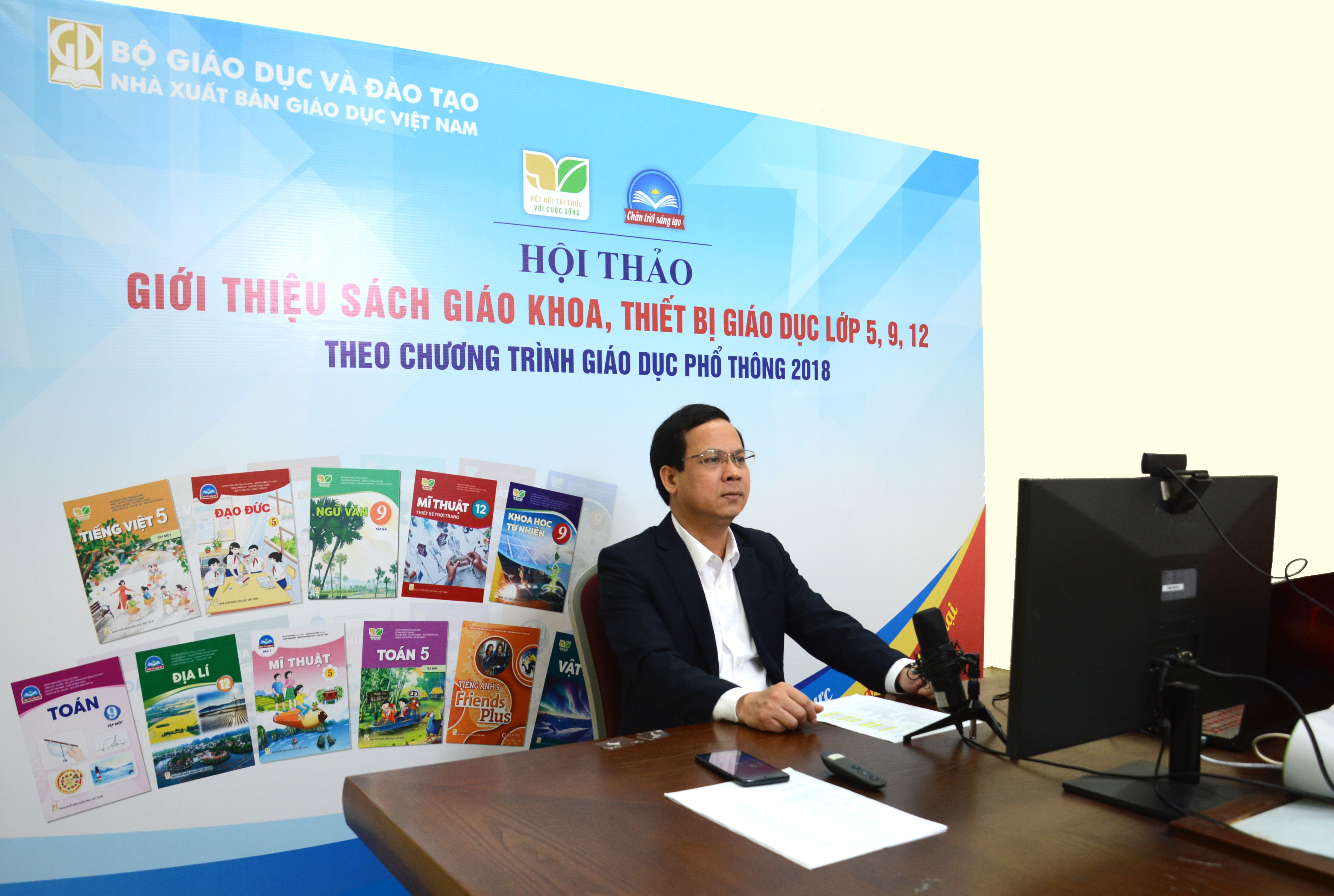 Nhà xuất bản Giáo dục Việt Nam triển khai giới thiệu SGK mới các lớp 5, 9, 12 trên toàn quốc