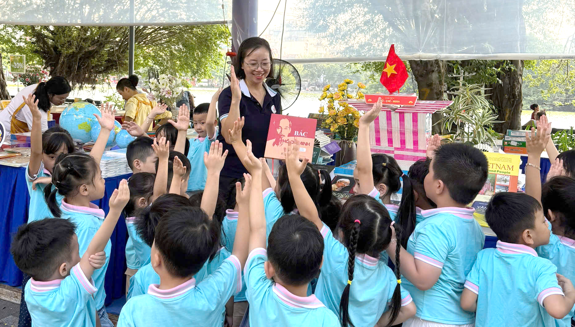 NXBGDVN tham gia Hội sách Hà Nội lần thứ XI năm 2026: Khi tri thức hội tụ cùng công nghệ