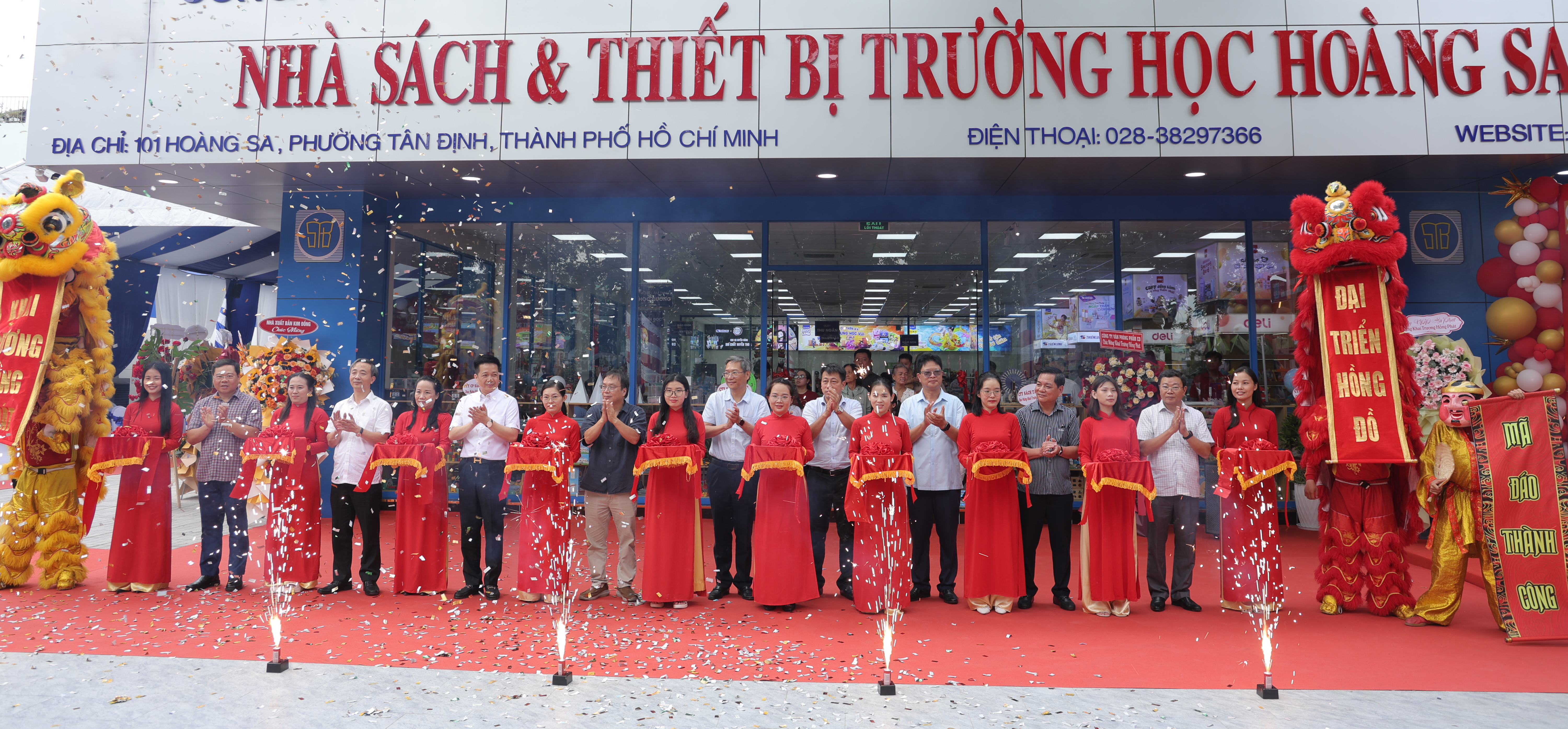 Khai trương Nhà sách và Thiết bị trường học Hoàng Sa – Đồng hành cùng giáo dục & cộng đồng